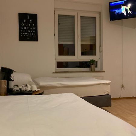 City Studio Am Hauptbahnhof Apartment Heilbronn Luaran gambar